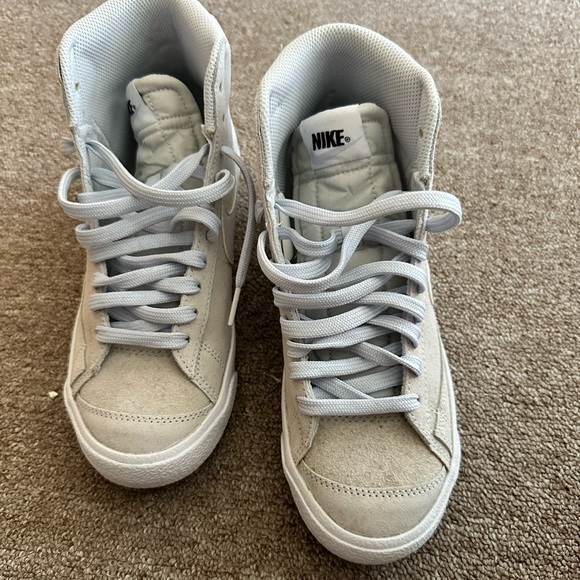 Nike Blazer - Picture 2 of 2